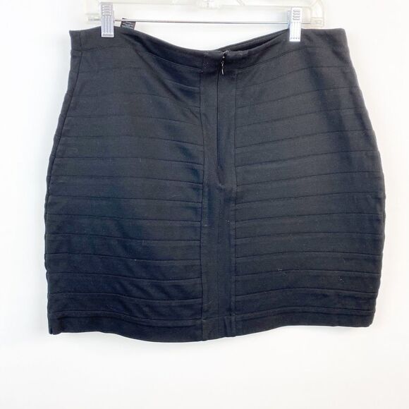 Express Black Mini Skirt Sz 12 - Picture 4 of 5